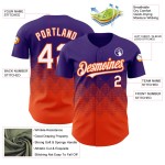 Authentisches Design Square Gradient Custom Baseball Lila Muster Jersey Weiß-Orange 3D Formen Authentisches Design Square Gradient Custom Baseball Lila Muster Jersey Weiß-Orange 3D Formen