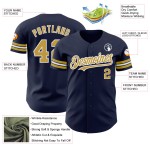 Authentisches Baseball-Trikot in Gold-Weiß, individuell gestaltet von Old Navy Authentisches Baseball-Trikot in Gold-Weiß, individuell gestaltet von Old Navy